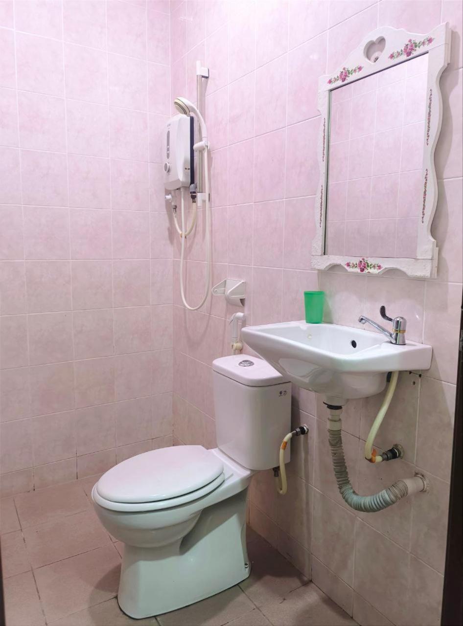 Kampong Bukit Katil Hotel Formosa Bukit Katil מראה חיצוני תמונה